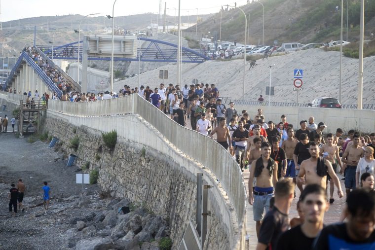 The Flow Of People Entering Ceuta Unchecked From Morocco Continues Into The Night