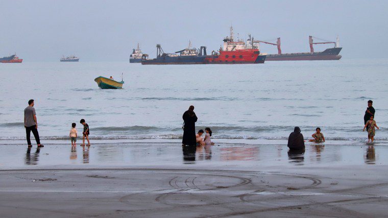 APTOPIX Iran War Strait of Hormuz