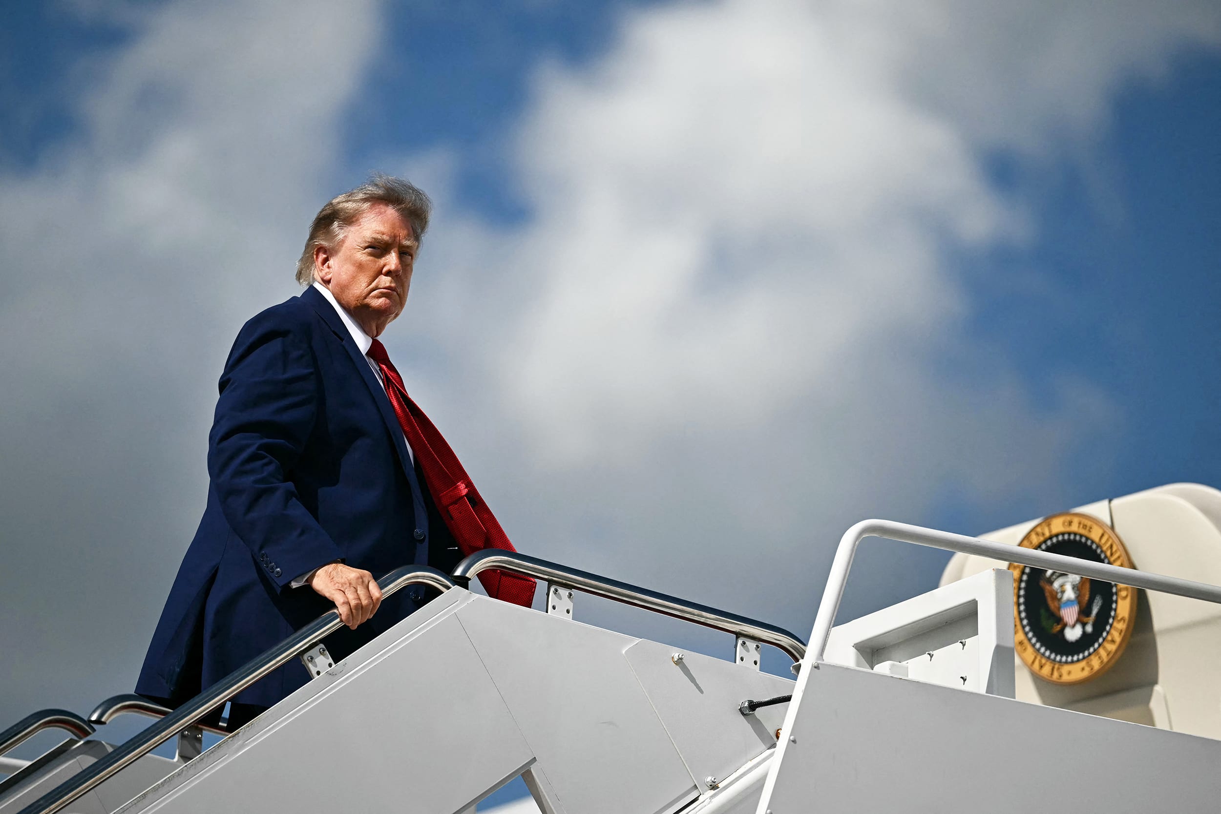 TOPSHOT-US-POLITICS-TRUMP