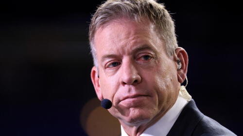 nbc_pft_troy_aikman_finish_260814.jpg
