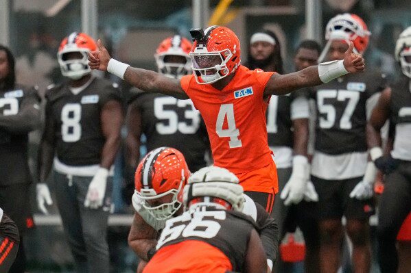 Cleveland Browns quarterback Deshaun Watson (4) during the team's NFL football training camp, Monday, Aug. 10, 2026, in Berea, Ohio. (AP Photo/Sue Ogrocki)