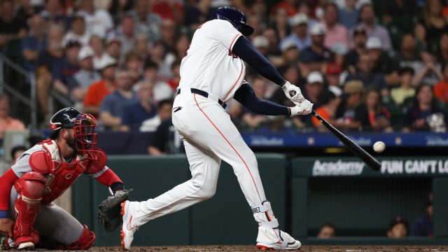 Astros ‘leaning’ on veterans amid playoff push